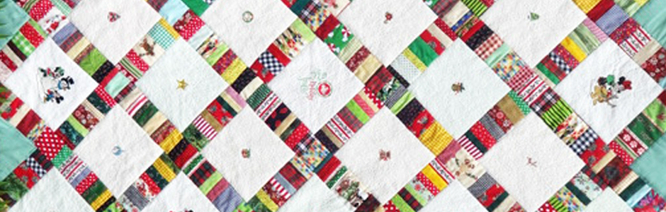 Inspiration Disney Christmas Quilt top banner